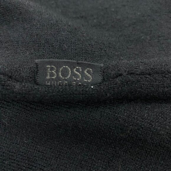 HUGO BOSS 100% V- Neck Black Merinos Extrafine Wool Sweater - Picture 4 of 7